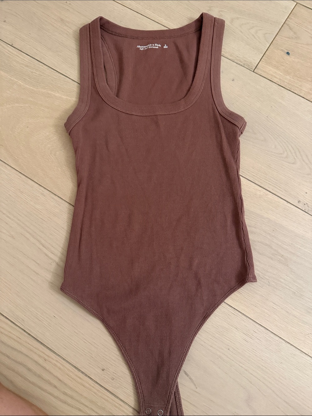 Abercrombie & Fitch Soft A&F Essentials Ribbed Scoop Neck Bodysuit Brown Small